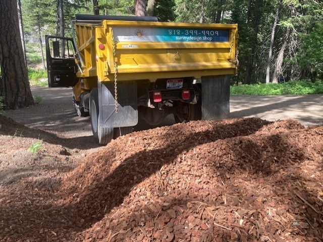 Mulch small nuggets material pile